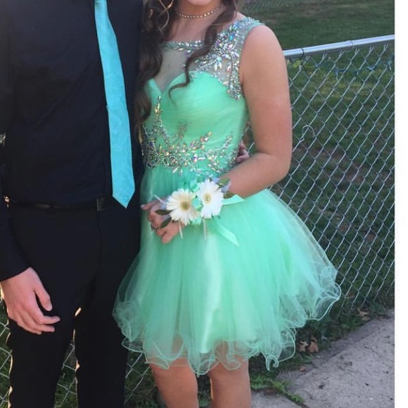 short homecoming party dress - Picture 2 of 2